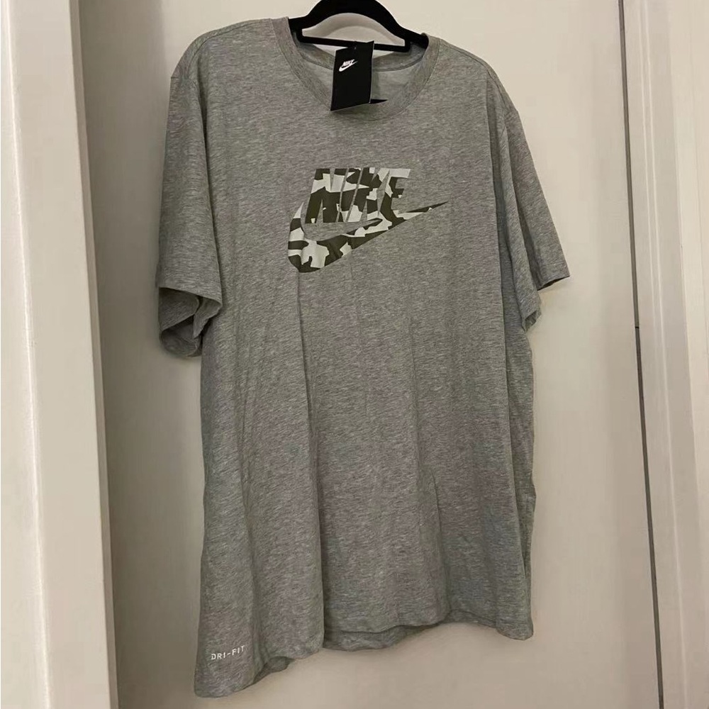 Men’s Nike Dri-fit Camo Swoosh Grey Heather Size XXL